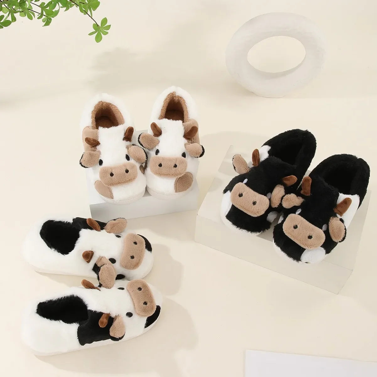 Winter-Hausschuhe für Paare, warm, Plüsch, neutral, Cartoon-Kuh, für den Innenbereich, rutschfest, bequem, Baumwolle, Hausschuhe für Damen und Herren
