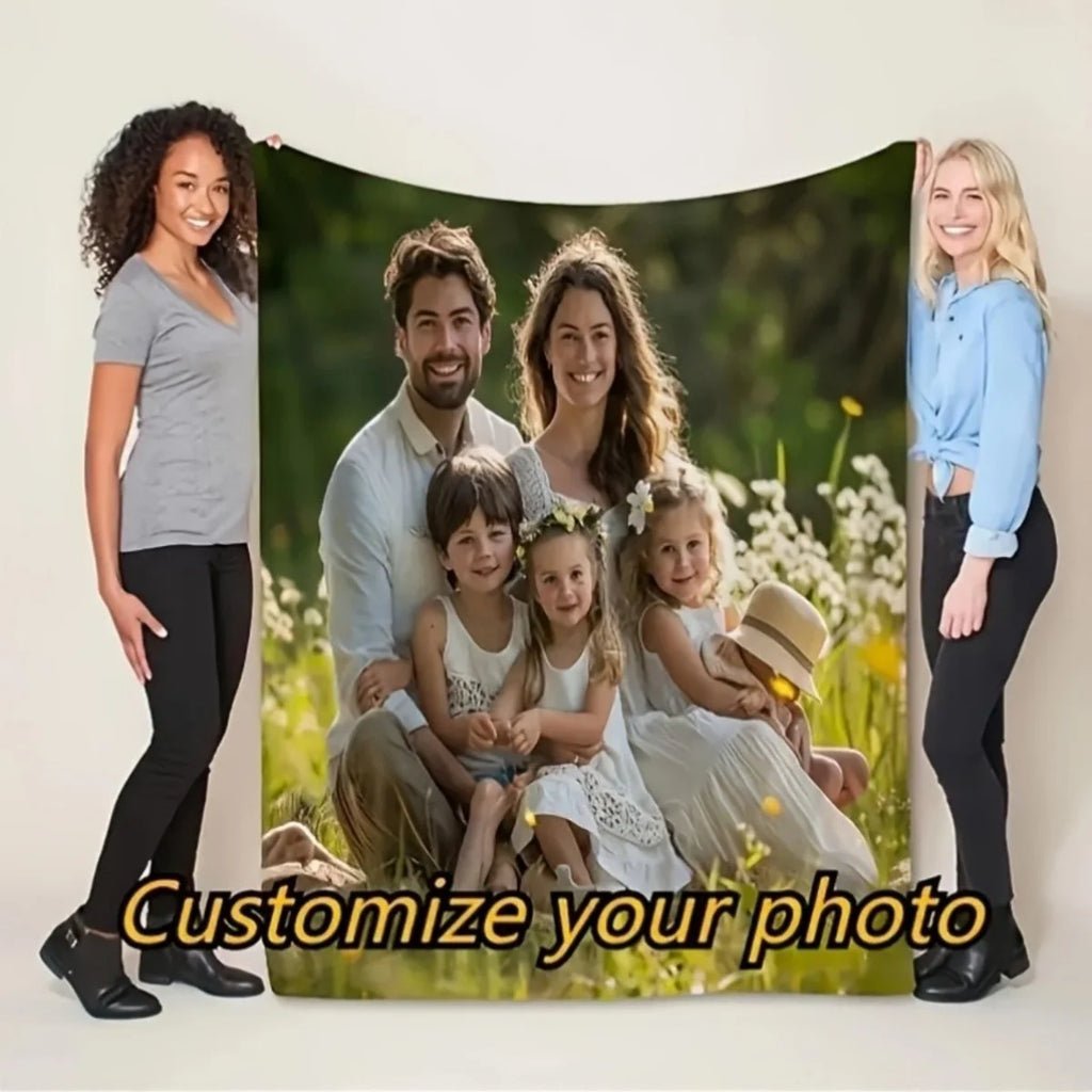 Eine personalisierte Decke mit Ihren eigenen Fotos – warm, gemütlich und sanft zur Haut, geeignet für alle Jahreszeiten.