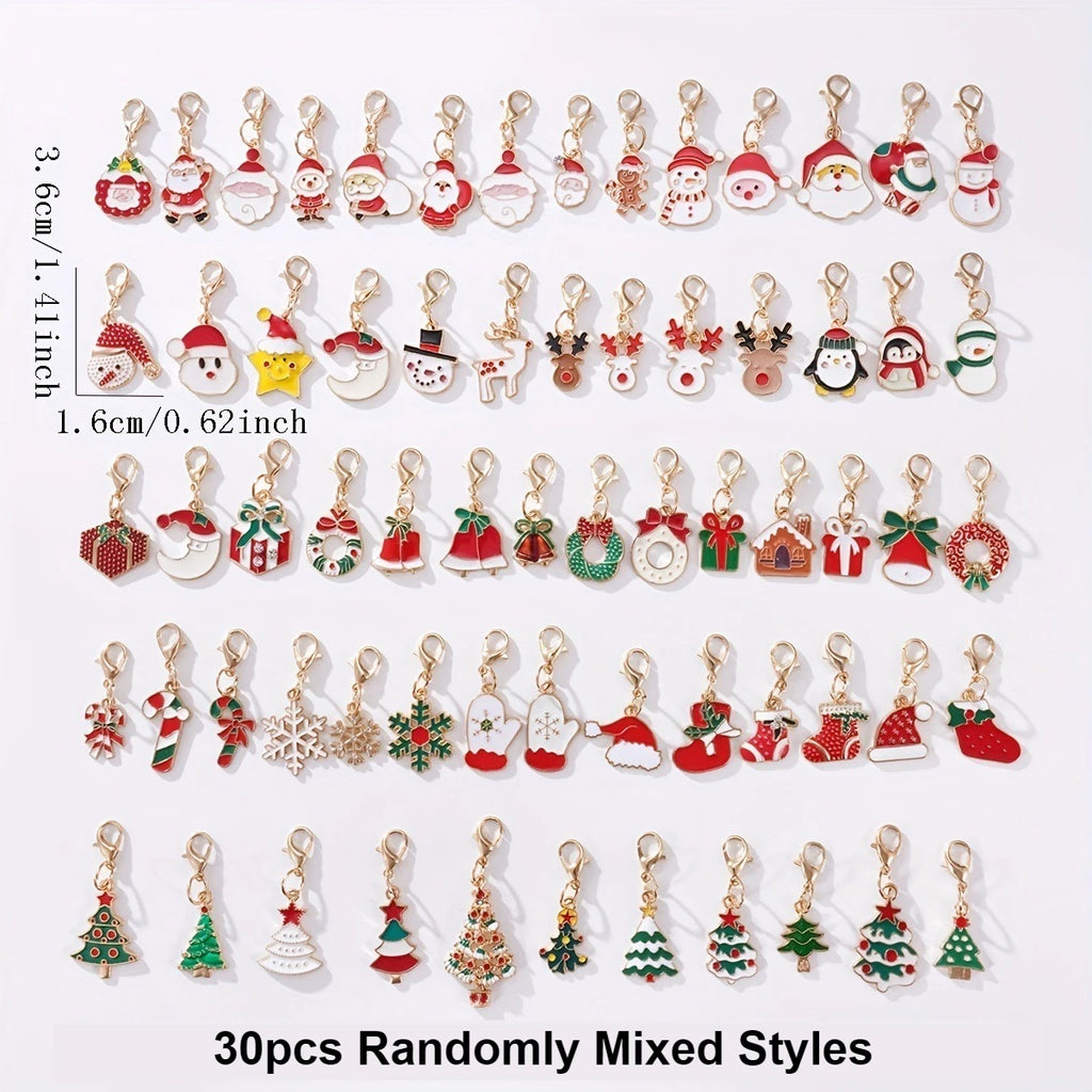 30 Stück zufällige gemischte Weihnachts-Schlüsselanhänger – Weihnachtsmann-, Baum-, Rentier- und Schneeflocken-Taschendekorationen, festliche Accessoires und Partygeschenke