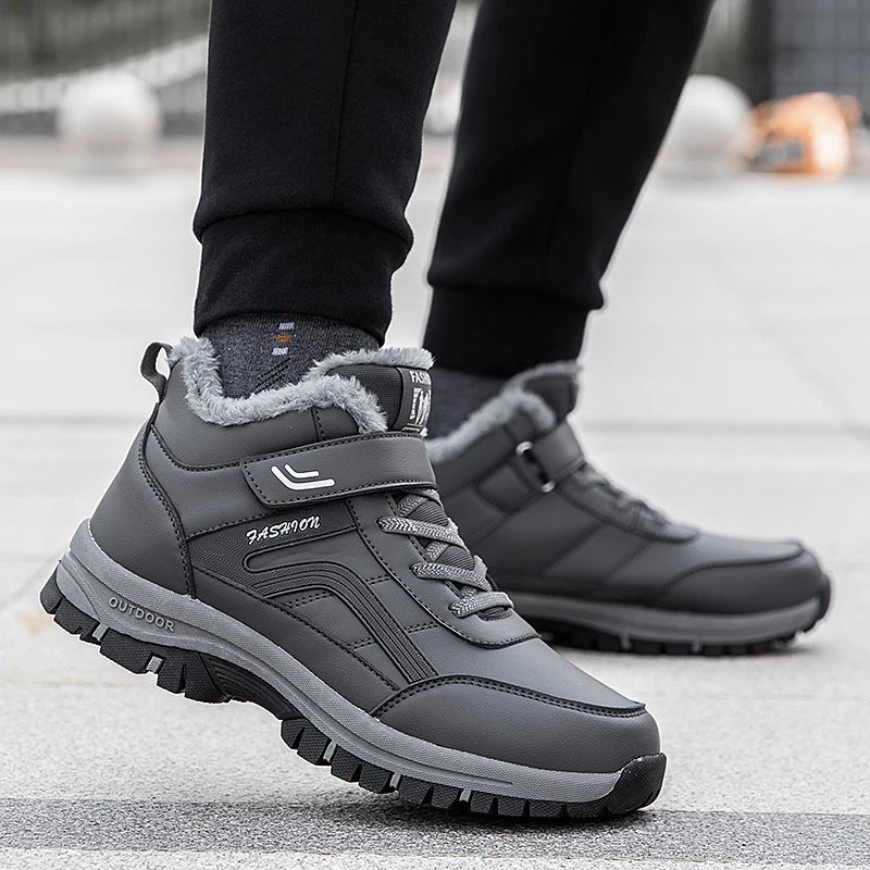 Winterstiefel für Herren, neue wasserdichte PU-Leder-warme Schnee-Stiefeletten für den Außenbereich, warmer Plüsch, rutschfeste Arbeits-High-Top-Freizeitschuhe