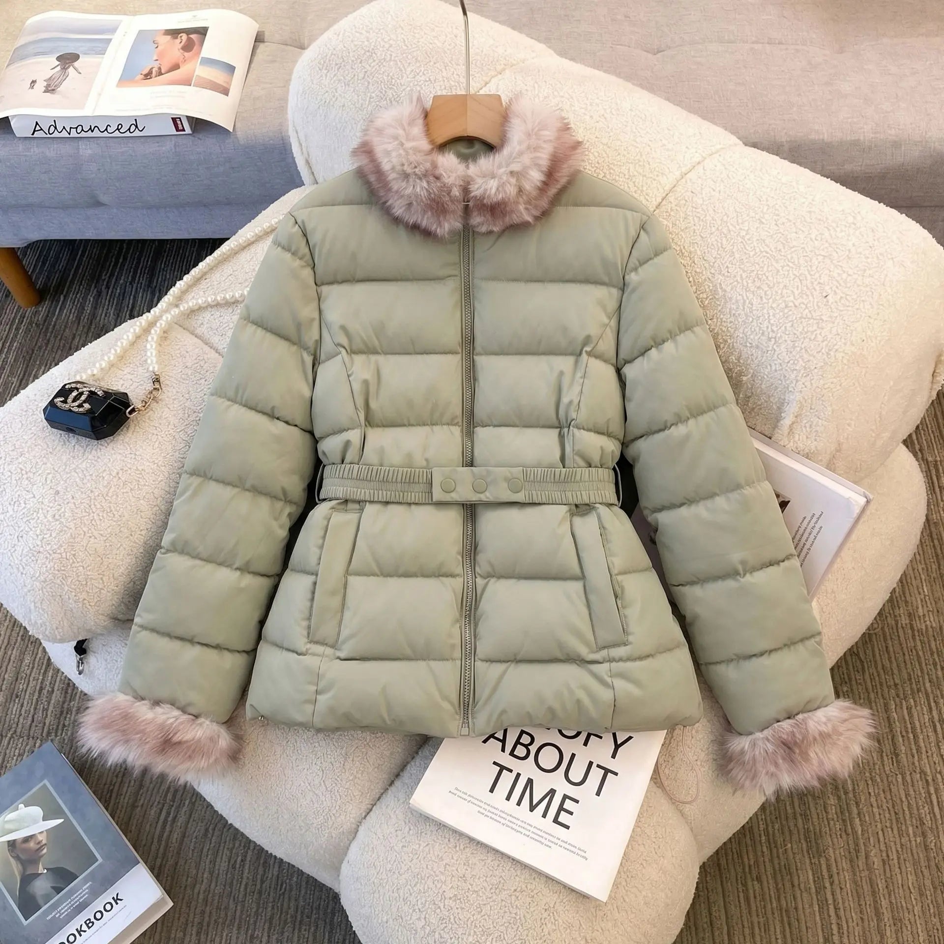 Winterkleidung 2026 Neue Mode Pelzkragen Daunenjacke Kurze Wattierte Damenjacke zum Warmhalten